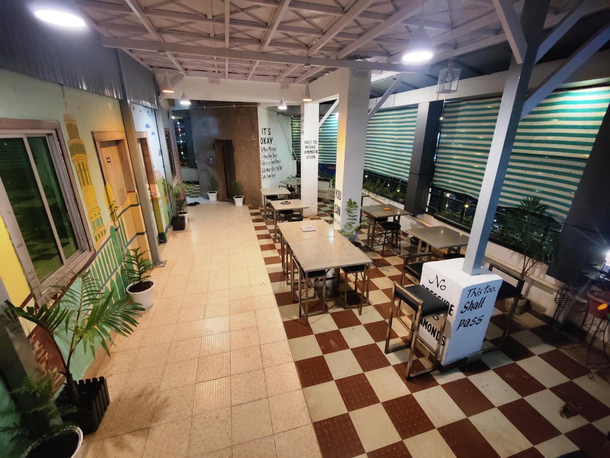 Hotel Ur Allāhābād Junction المظهر الخارجي الصورة